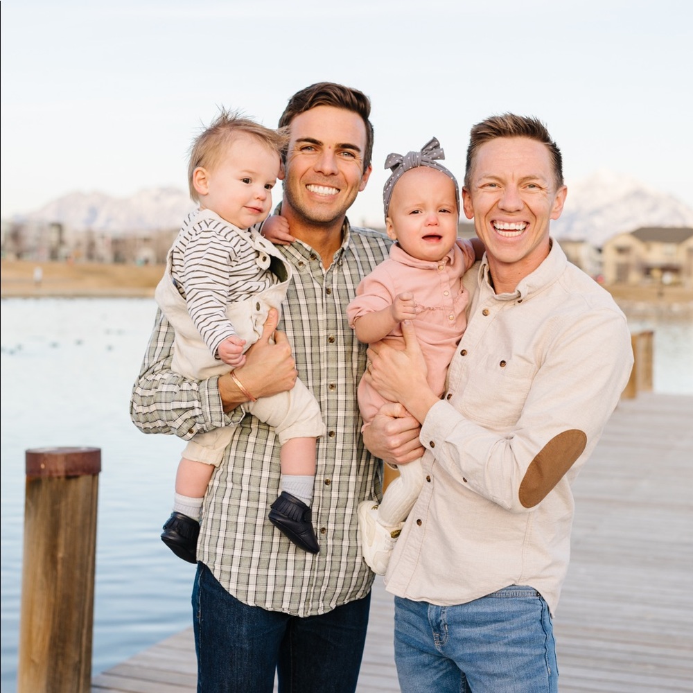 Meet your Posher, Growing up